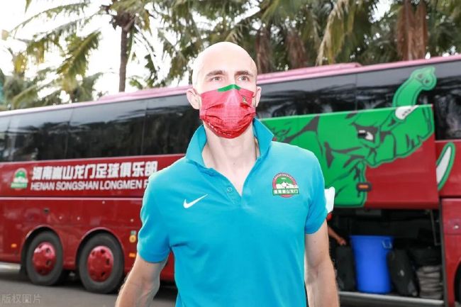 大方认爱卡哥：是的，我们订婚了 锦绣开年！