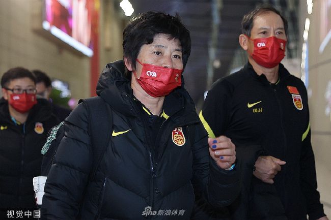 派对现场布置充满童趣，可爱的棒棒糖和粉色气球随处可见，女儿甜馨的 《战时省委》顺利杀青 张铮穿越后回归“土地” 2011-05-13 由张铮主演的电影《战时省委》已经顺利杀青，这部为建党90周年而准备的献礼片，一直被看做是广东版的《建党伟业》，也因此自开拍以来就备受关注。