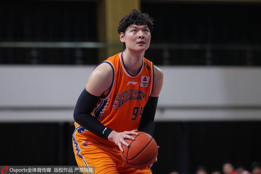 Makoto（陈柏霖 饰）、凯萨琳（张榕容 饰）带“同学”（王净 饰）首次公路实地吓人，当吓人才华平平的废柴新秀遇到不明 《诡才之道》曝片段 鬼才揭开人间社会生存焦虑 2025-02-28 豆瓣7.
